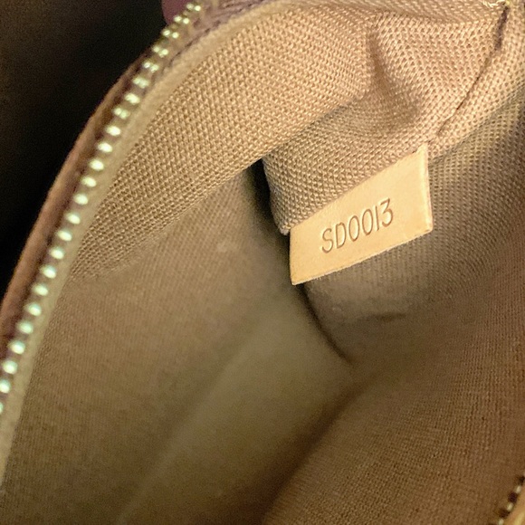 **SOLD** Louis Vuitton Mini Looping Shoulder Bag - Picture 3 of 12